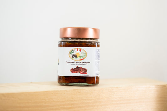 Pomodori secchi pungenti